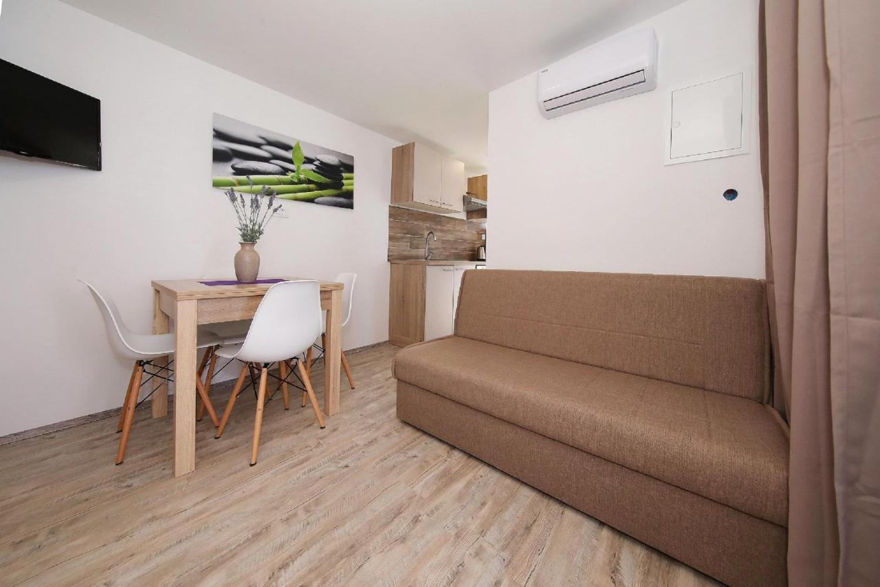 Mobile Home Plumeria 1 Biograd na Moru Kültér fotó